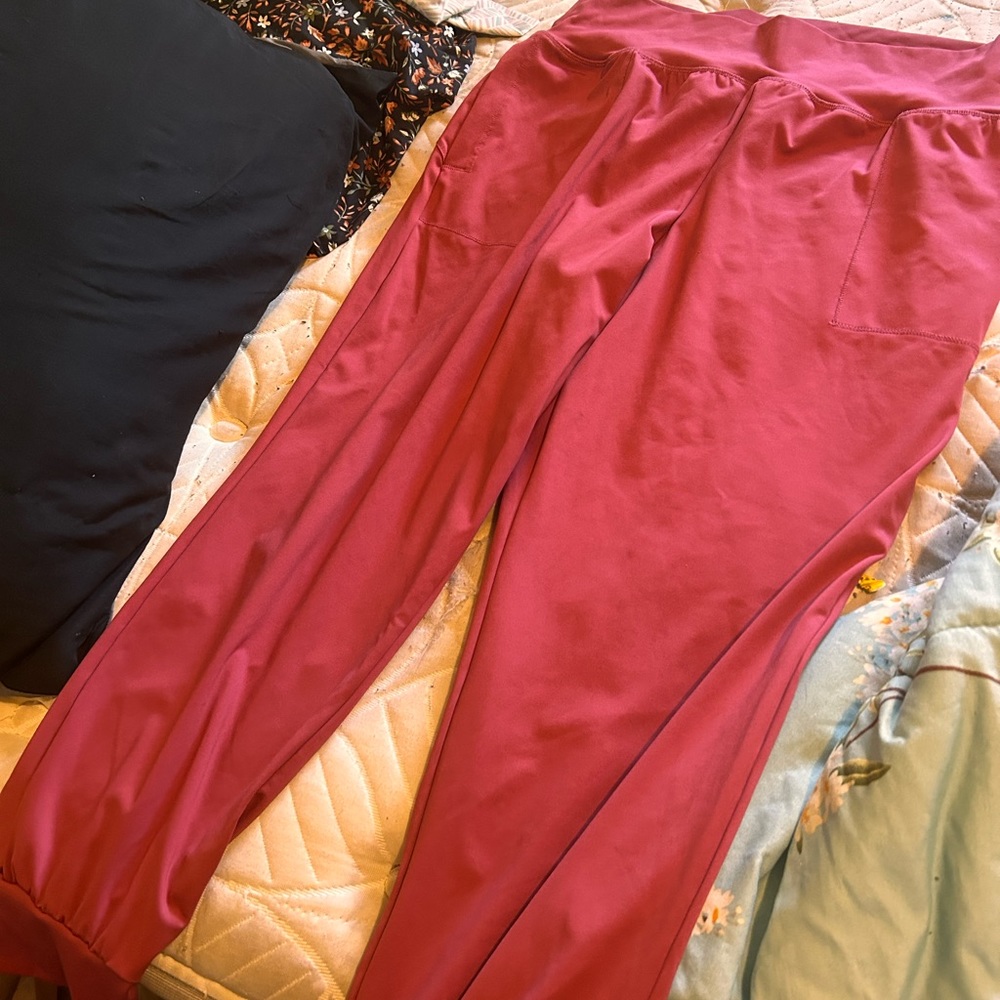 Women’s Pink Active Leggings